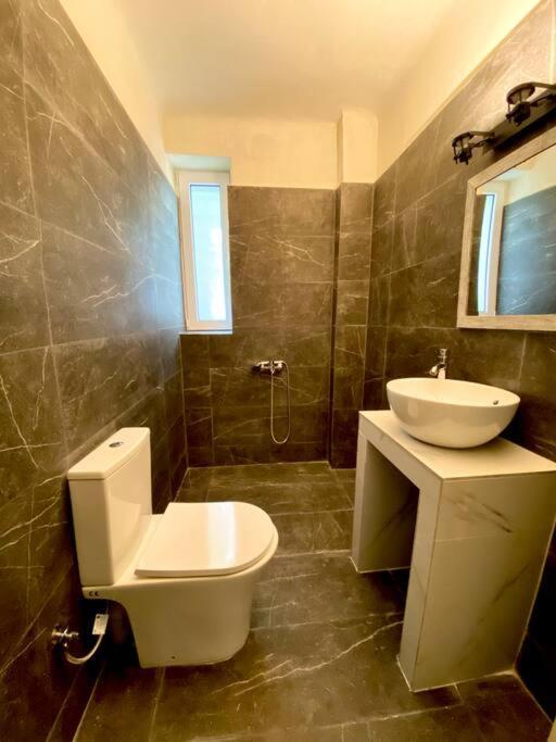 Amazon Spacious 3Bedroom Premium Neighbourhood Aten Exteriör bild